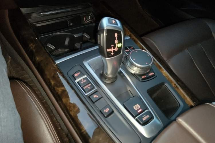 Used BMW X5 2017 xDrive28i Gear Lever