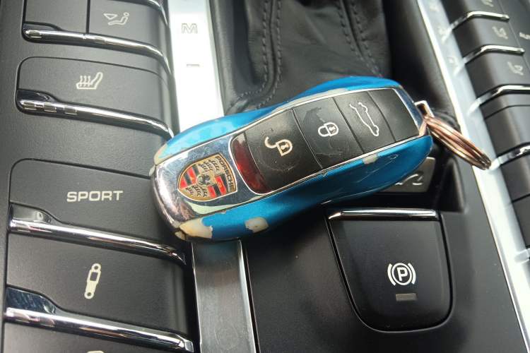 Used Porsche Macan 2017 Macan 2.0T Vehicle Key