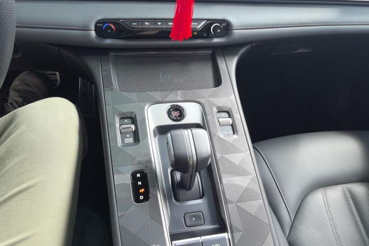 Used GAC Trumpchi EMPOW 2024 270T DCT Yingbao R-Style Edition
