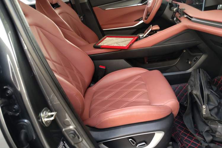 Used CHANGAN CS75 PLUS 2023 3rd Generation 1.5T Automatic Prestige Model
