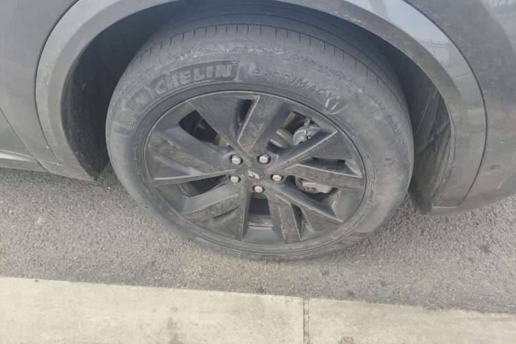 Used Li Auto L8 2023 Air model
