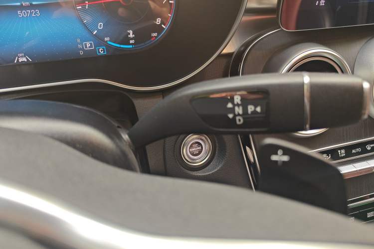 Used Mercedes-Benz GLC Coupe 2020 GLC 300 4MATIC Coupe SUV Gear Lever