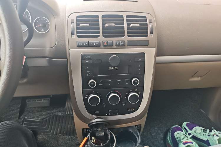 Used Buick GL8 2014 2.4L Classic Edition
