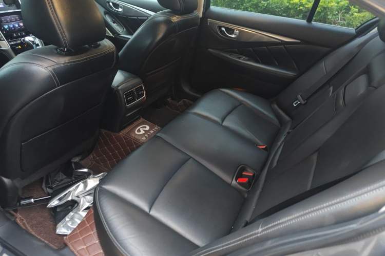 Used Infiniti Q50L 2018 2.0T Enjoyment Edition China V standard Left Rear Seat