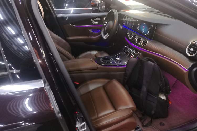 Used Mercedes-Benz E-Class 2022 Revised E 300 L Sport Luxury Edition Right Front Seat