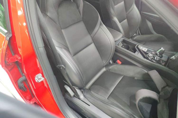 Used Lynk & Co 03 2021 1.5TD DCT JingPlus Right Front Seat