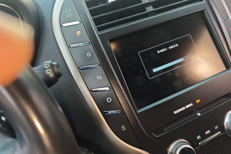 Used Lincoln MKC 2016 2.0T Two-Wheel Drive Deluxe Edition