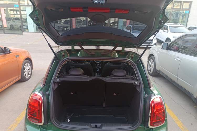 Used MINI MINI 2021 1.5T COOPER Classic Edition