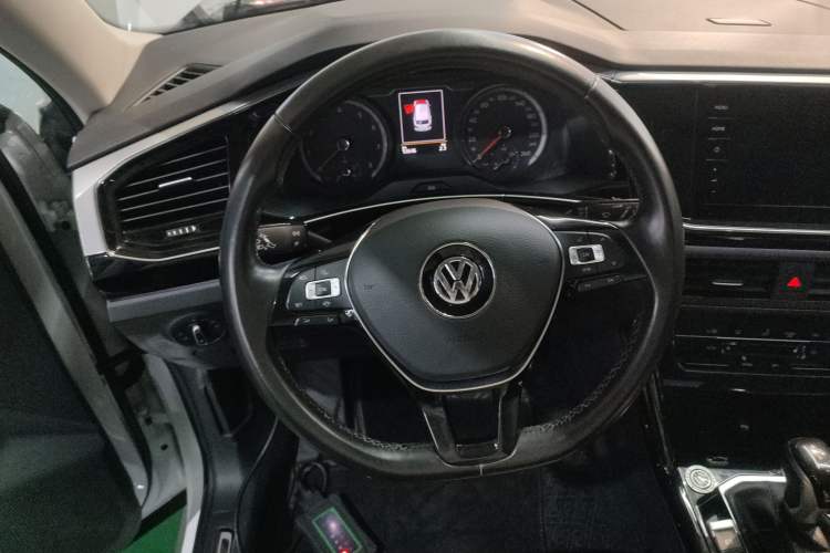 Used Volkswagen Tayron 2020 280TSI Two-Wheel Drive Luxury Connect Edition Steering Wheel