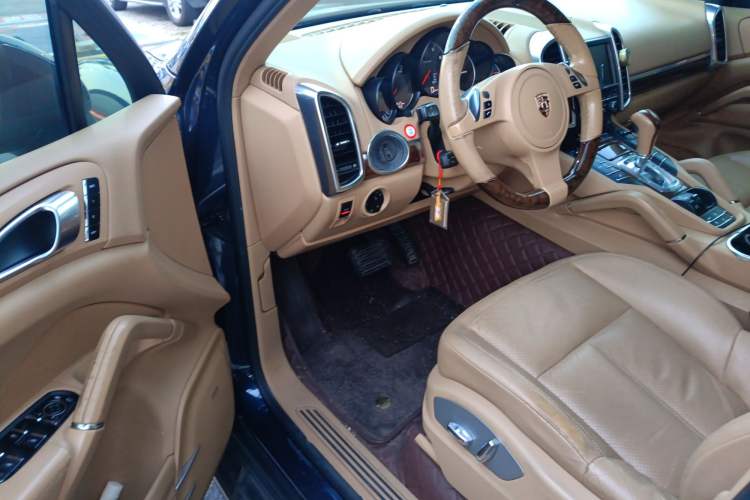 Used Porsche Cayenne 2007 Cayenne 3.6L Interior 3