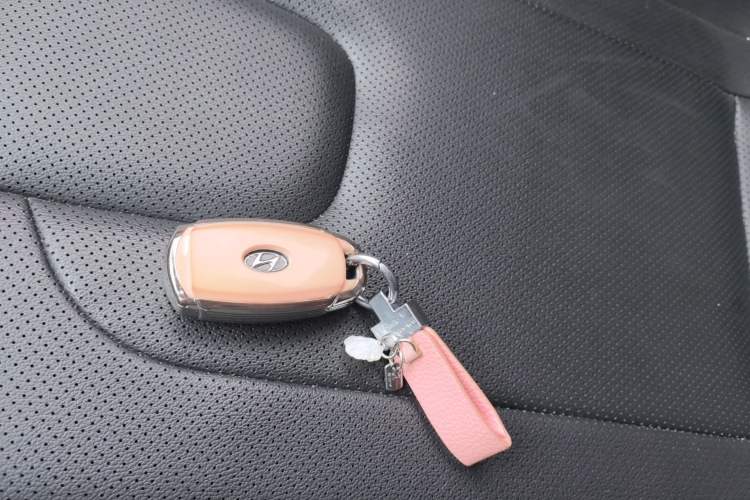 Used Hyundai Elantra 2022 1.5L CVT LUX Prestige Edition
