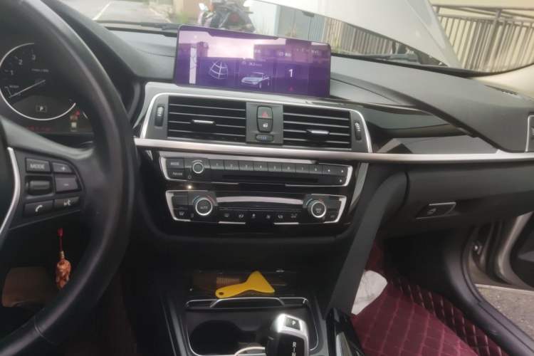 Used BMW 3 Series 2019 320Li Fashion Model
