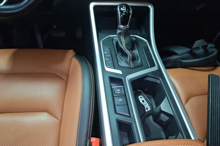 Used Geely Auto Vision X6 2020 1.4T CVT Luxury Edition Gear Lever