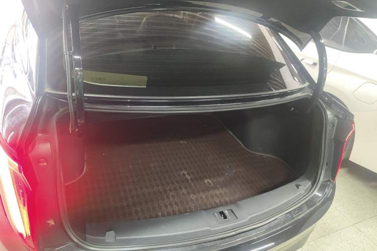 Used Hongqi E-QM5 2023 Revised Version Basic Travel Edition Trunk