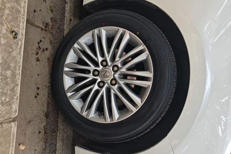 Used Lexus ES 2015 200 Elite Edition
