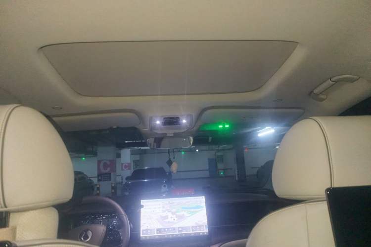 Used Denza D9 2022 DM-i 970 Four-Wheel Drive Prestige Model
