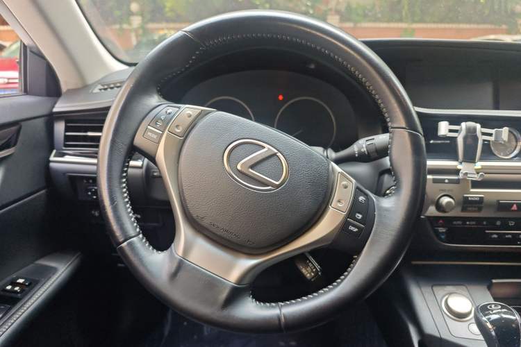 Used Lexus ES 2014 250 Elite Edition
