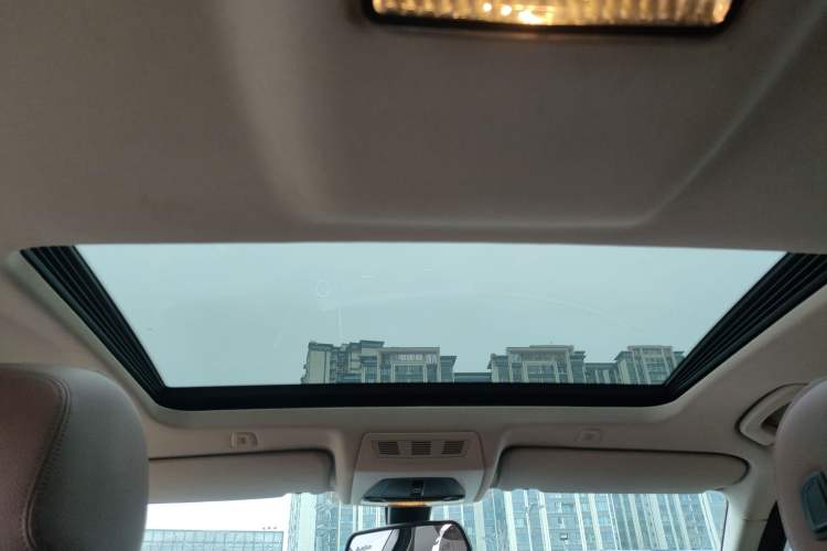 Used BMW 5 Series 2014 520i Elegant Edition