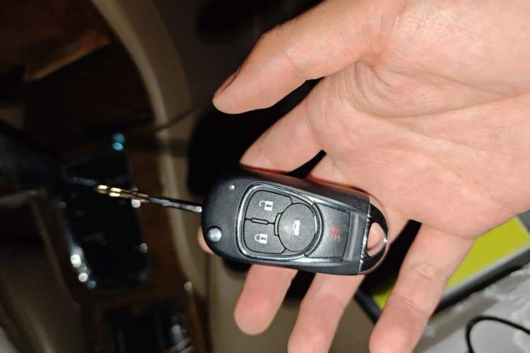 Used BYD F6 2011 Golden Edition 2.0L CVT Deluxe Model Vehicle Key