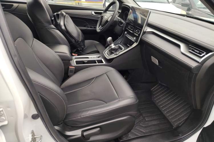 Used Haval M6 2021 PLUS 1.5T Manual Luxury Smart Connectivity Model
