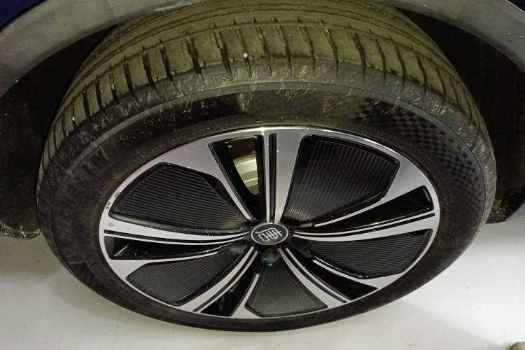 Used BYD Tang New Energy 2022 EV 635 km All-Wheel-Drive Flagship Model
