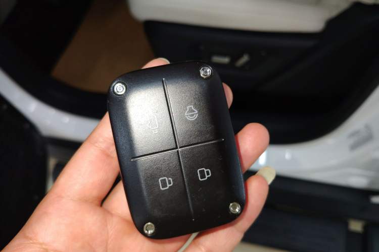 Used iCAR V23 2025 401 Two-Wheel Drive Intelligent Driving Version Vehicle Key