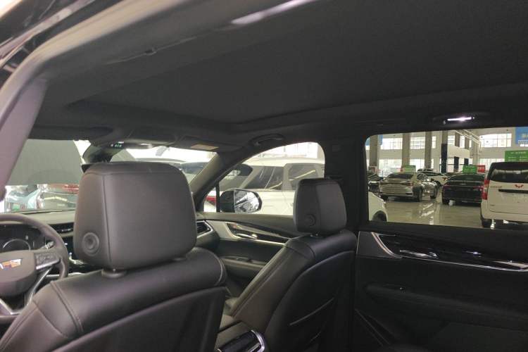 Used Cadillac XT6 2022 2.0T Six-Seater Four-Wheel Drive Luxury Version
