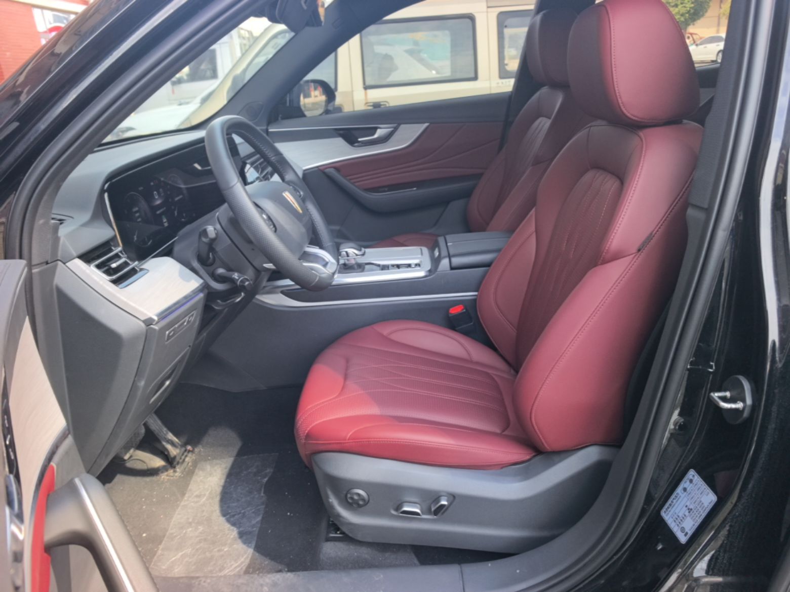 Hongqi HS5 2025 2.0T All-Wheel-Drive Xuan Ying Version — снимка 17
