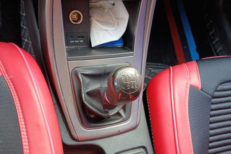 Used Hyundai Elantra (5th Generation / Langdong) 2015 1.6L Manual Fashion Edition