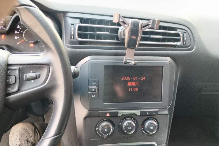 Used Citroen C4 Sega 2018 1.6L Manual Luxury Model
