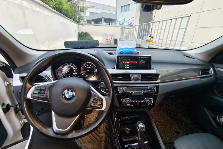 Used BMW X1 New Energy 2019 xDrive25Le Luxury Model Center Console