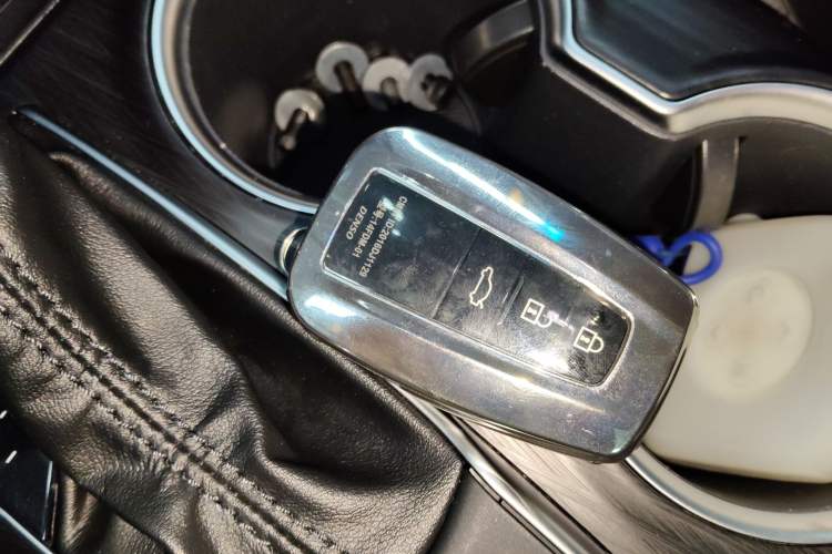 Used Toyota Camry 2021 2.0G Luxury Edition