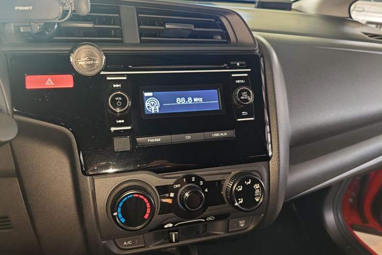 Used Honda Fit 2016 1.5L LX CVT Comfort Model
