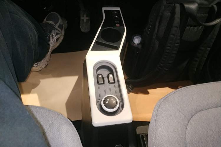 Used Wuling Hongguang MINIEV 2022 Macaron Premium Model – Lithium Iron Phosphate
