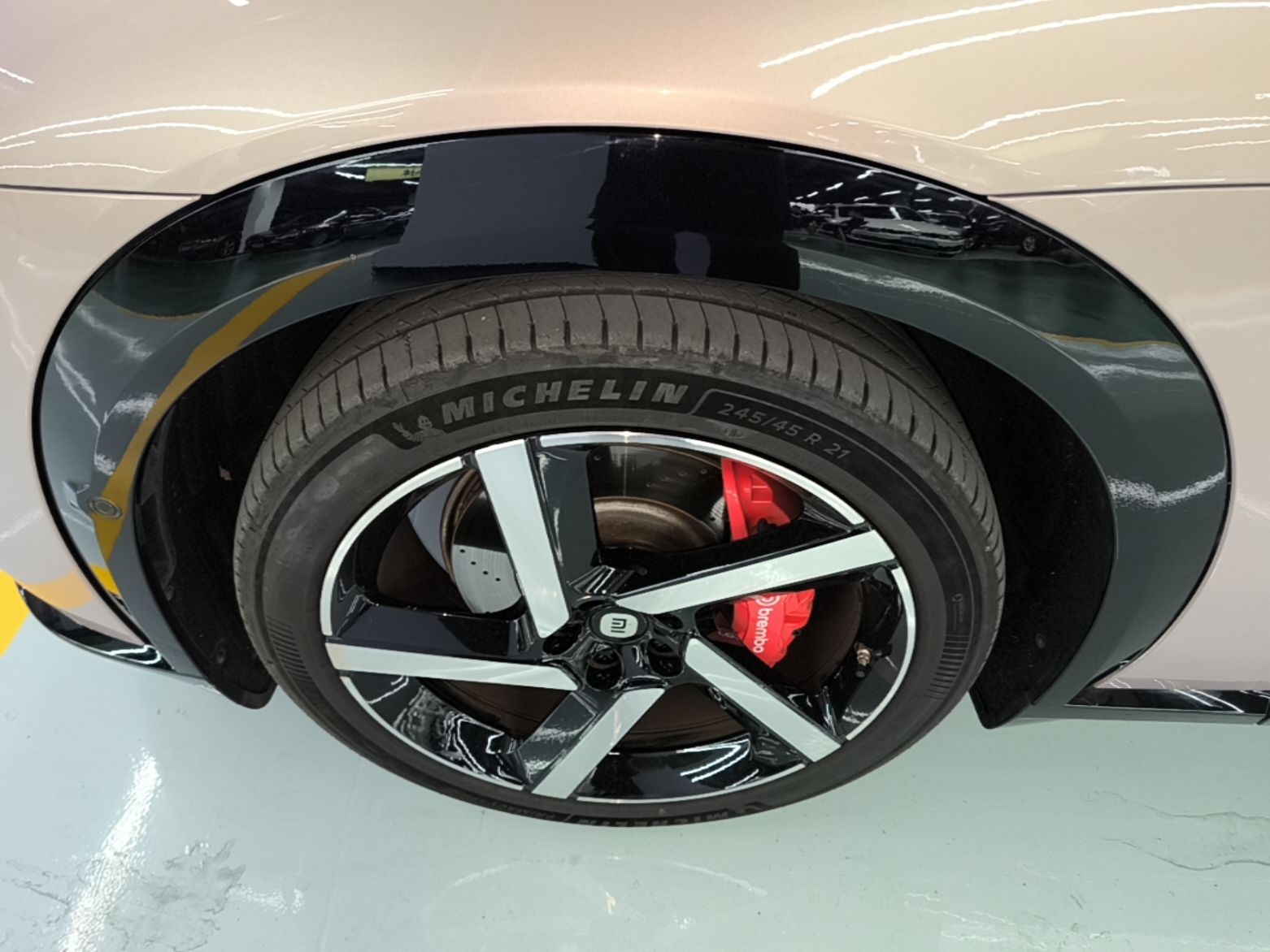 Xiaomi Auto YU7 2025 Ultra-Long Range High-Performance All-Wheel-Drive Max Edition — снимка 10