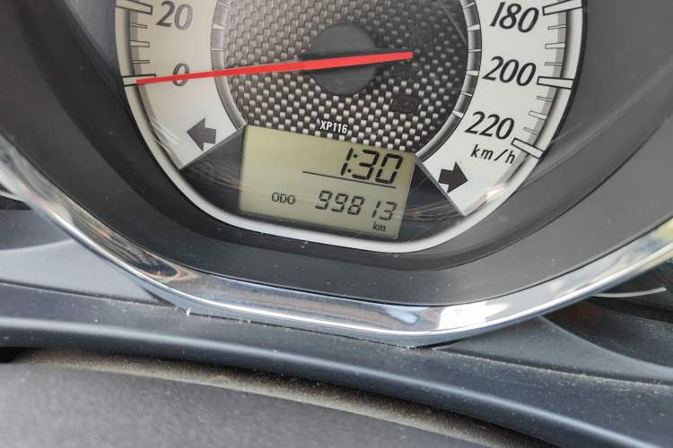 Used Toyota Vios 2016 1.5L Manual ZhiZhen Xingyao Edition Odometer Close Up