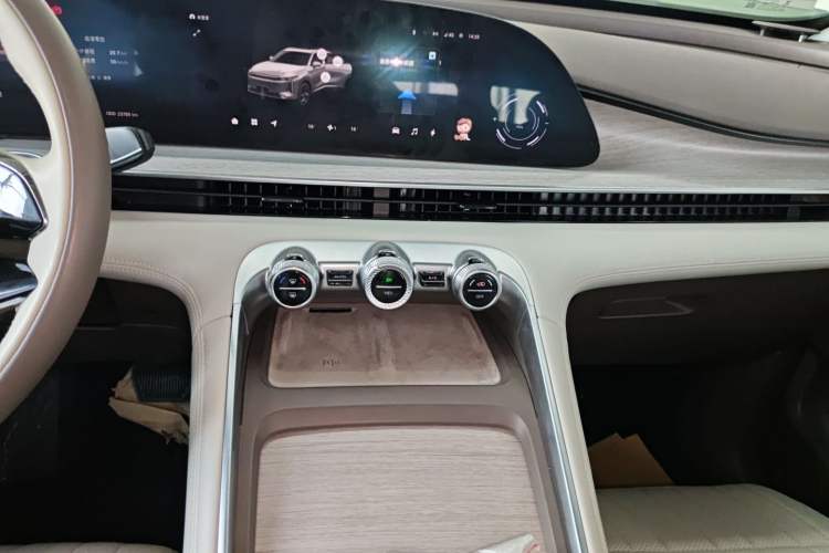 Used EXEED Stellar C-DM 2024 1.5T Long-Range Pro
