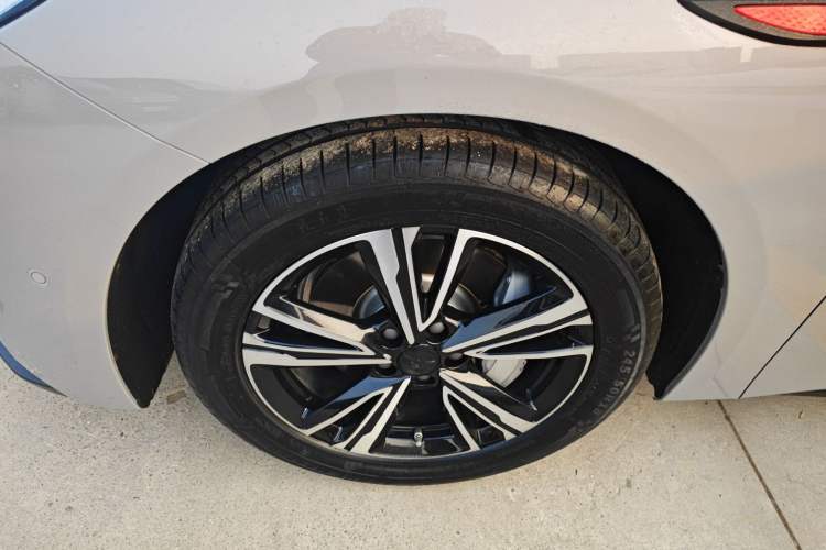 Used Hongqi EH7 2024 820 Pro
