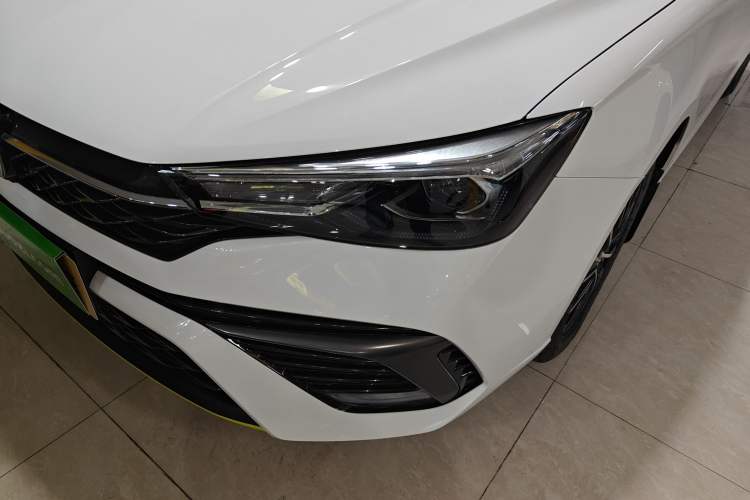 Used Roewe i5 2021 1.5L CVT Starry Edition
