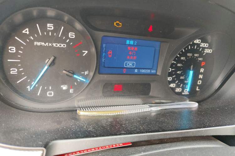 Used Ford Edge 2012 2.0T Elite Sunroof Edition Odometer Close Up