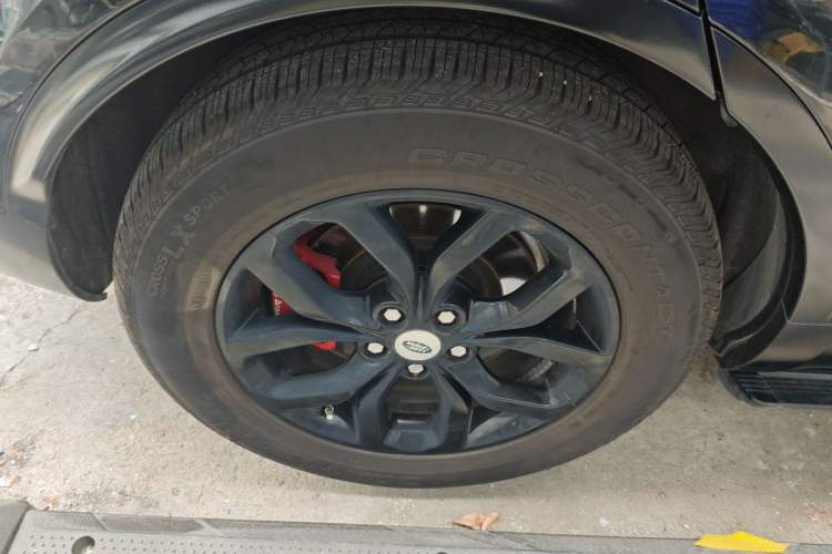 Used Land Rover Discovery 2018 3.0 SC V6 SE Exterior 5