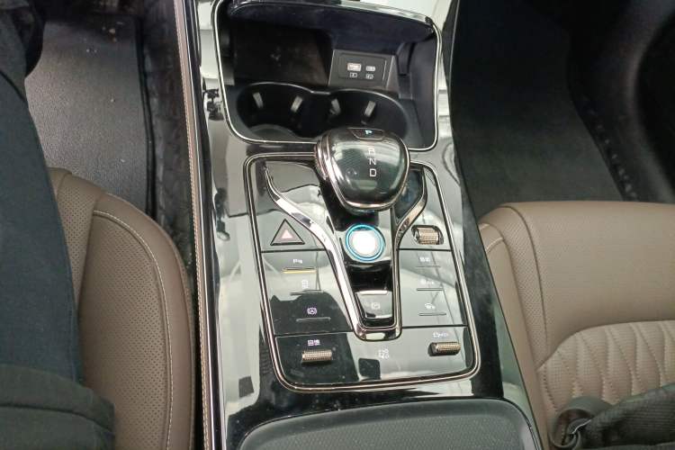 Used BYD Han 2023 EV Champion Edition 605KM Front-Drive Premium Model