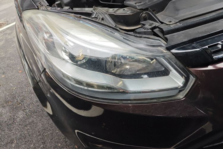 Used JMC Yusheng S350 2016 2.0T Automatic Two-Wheel Drive Gasoline Luxury Edition 5 Seats