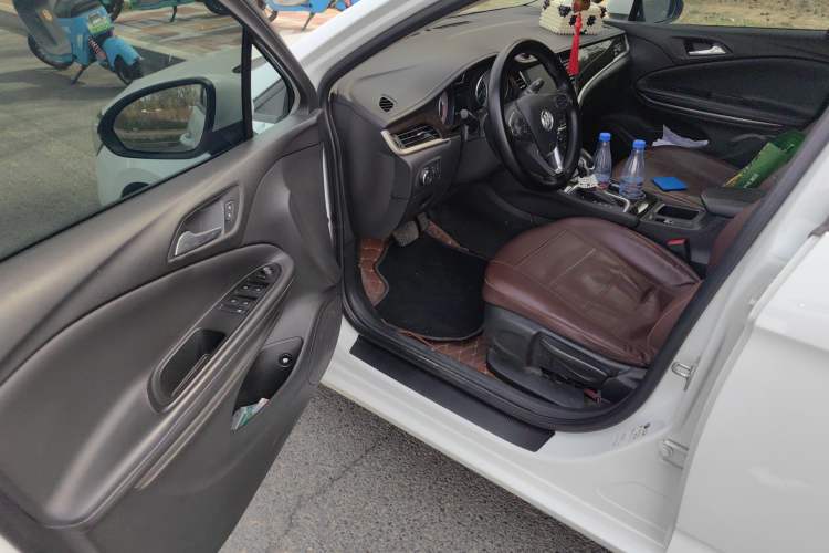 Used Buick Verano 2018 Sedan 20T Dual-Clutch Leading Model
