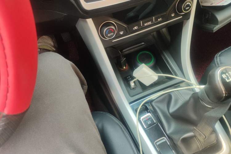 Used Land X5 2016 Plus 1.5T Manual Enjoyment Edition Gear Lever