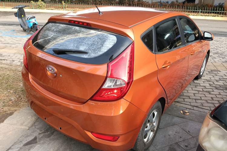 Used Hyundai Verna Ray 2014 1.4L Automatic GLX