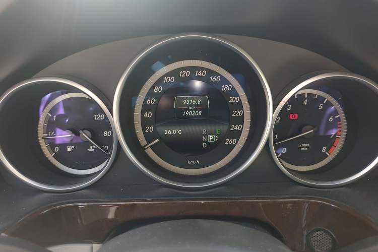 Used Mercedes-Benz E-Class 2014 E 300 L