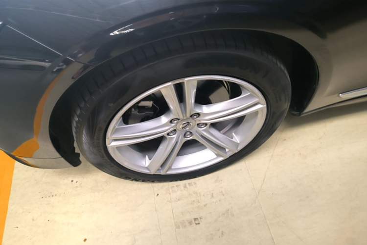 Used Volvo S90 2019 T4 Zhiyi Edition