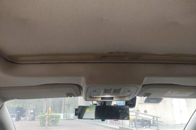 Used Buick Verano 2017 Sedan 20T Dual-Clutch Elite Model Headliner