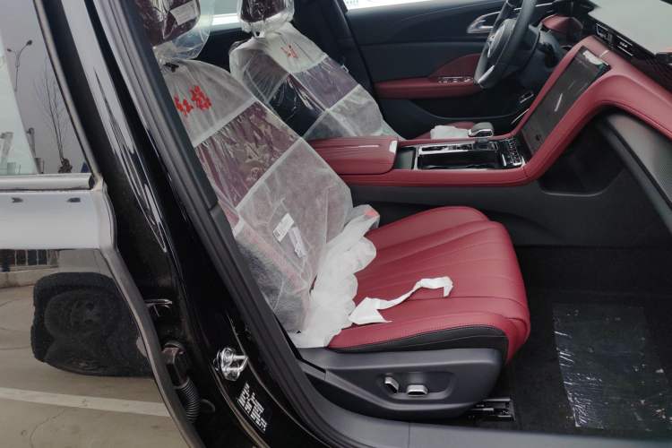 Used Hongqi H5 2025 Model 1.5T DCT Xuan Ying 2 Million Units Commemorative Edition